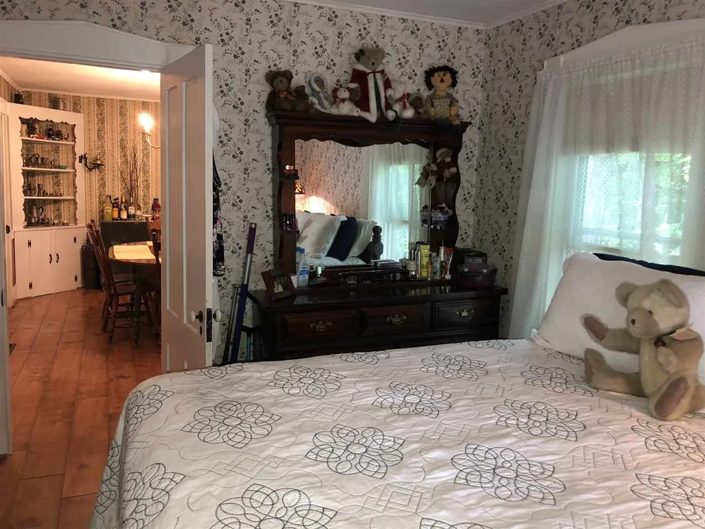 23 Riverside Drive Alton NH 03809