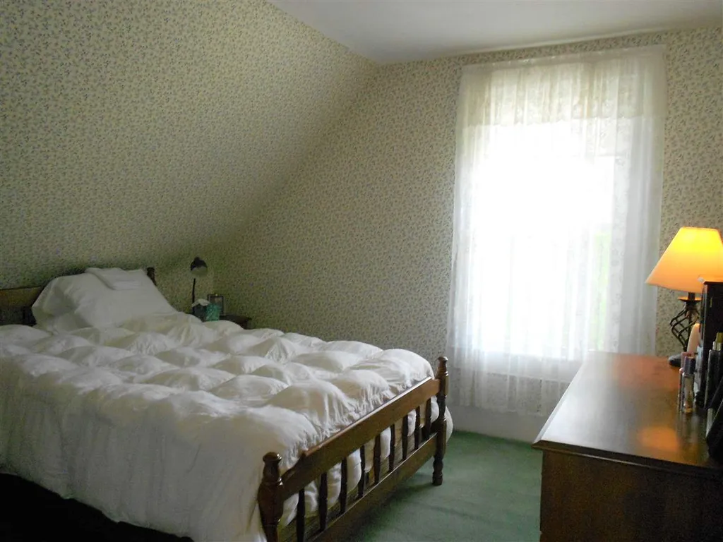 23 Riverside Drive Alton NH 03809