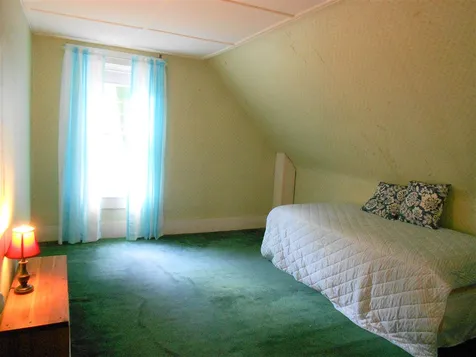 23 Riverside Drive Alton NH 03809