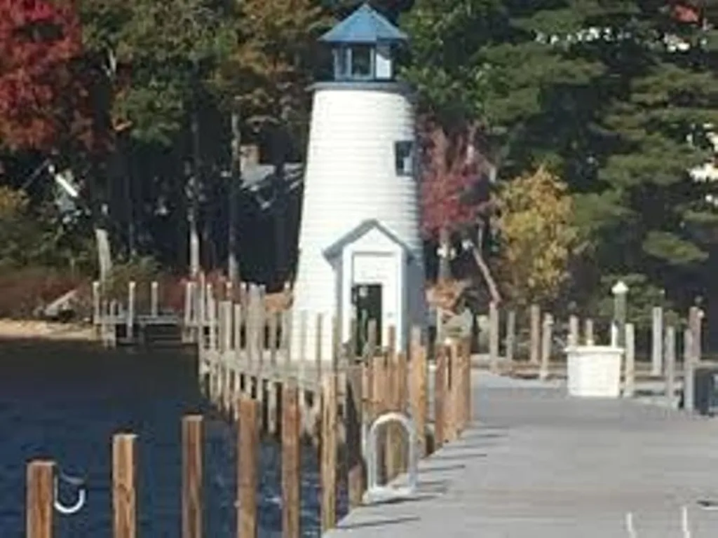 16 Long Island Road Moultonborough NH 03254
