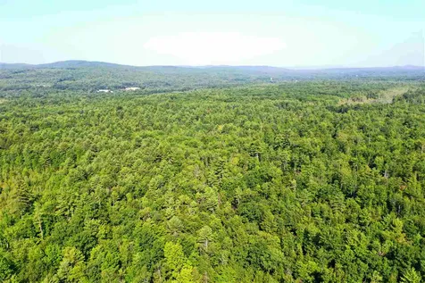 326 Chestnut Hill Road Rochester NH 03867