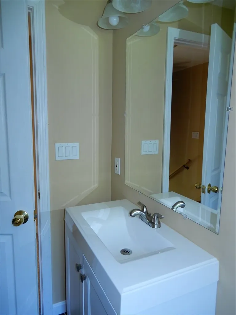 38 Russell Lane Danbury NH 03230