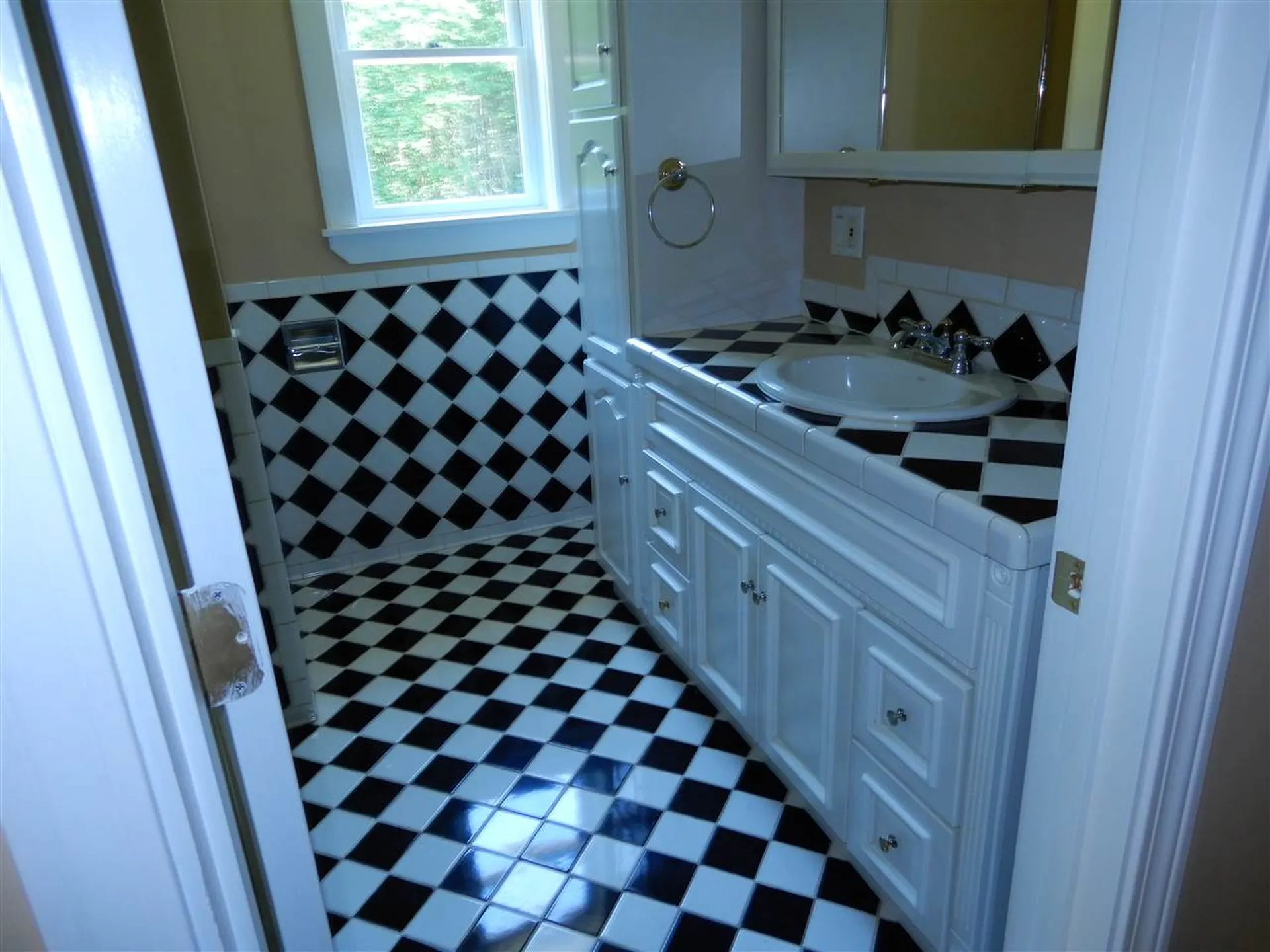 38 Russell Lane Danbury NH 03230
