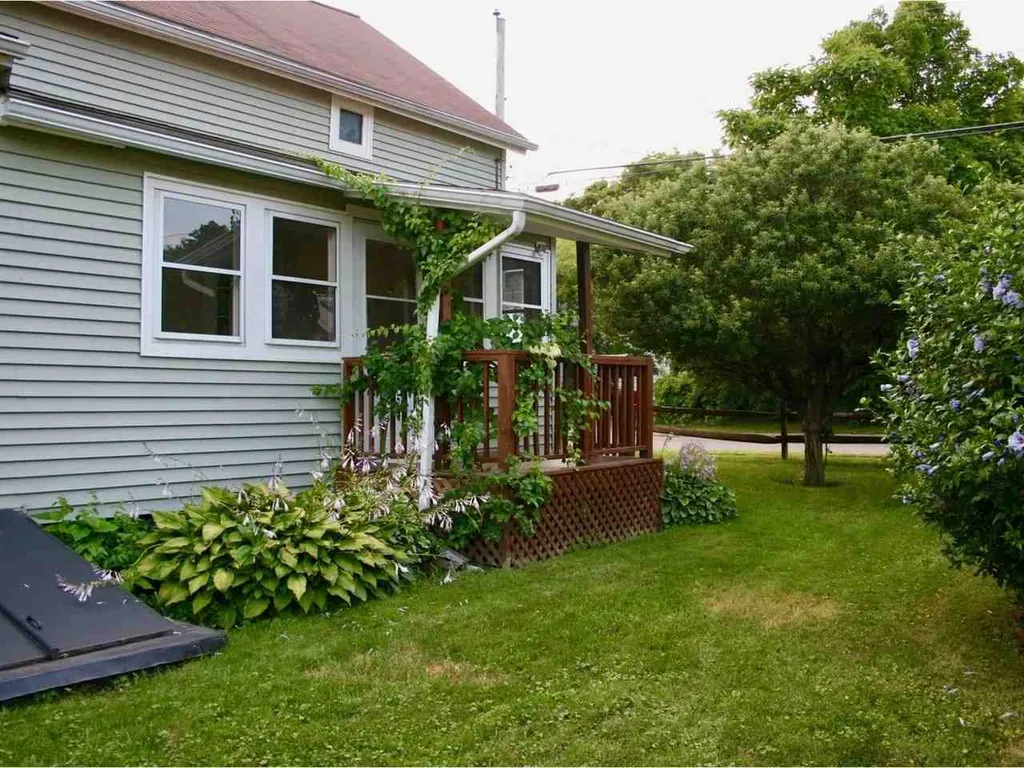 186 West Allen Street Winooski VT 05404