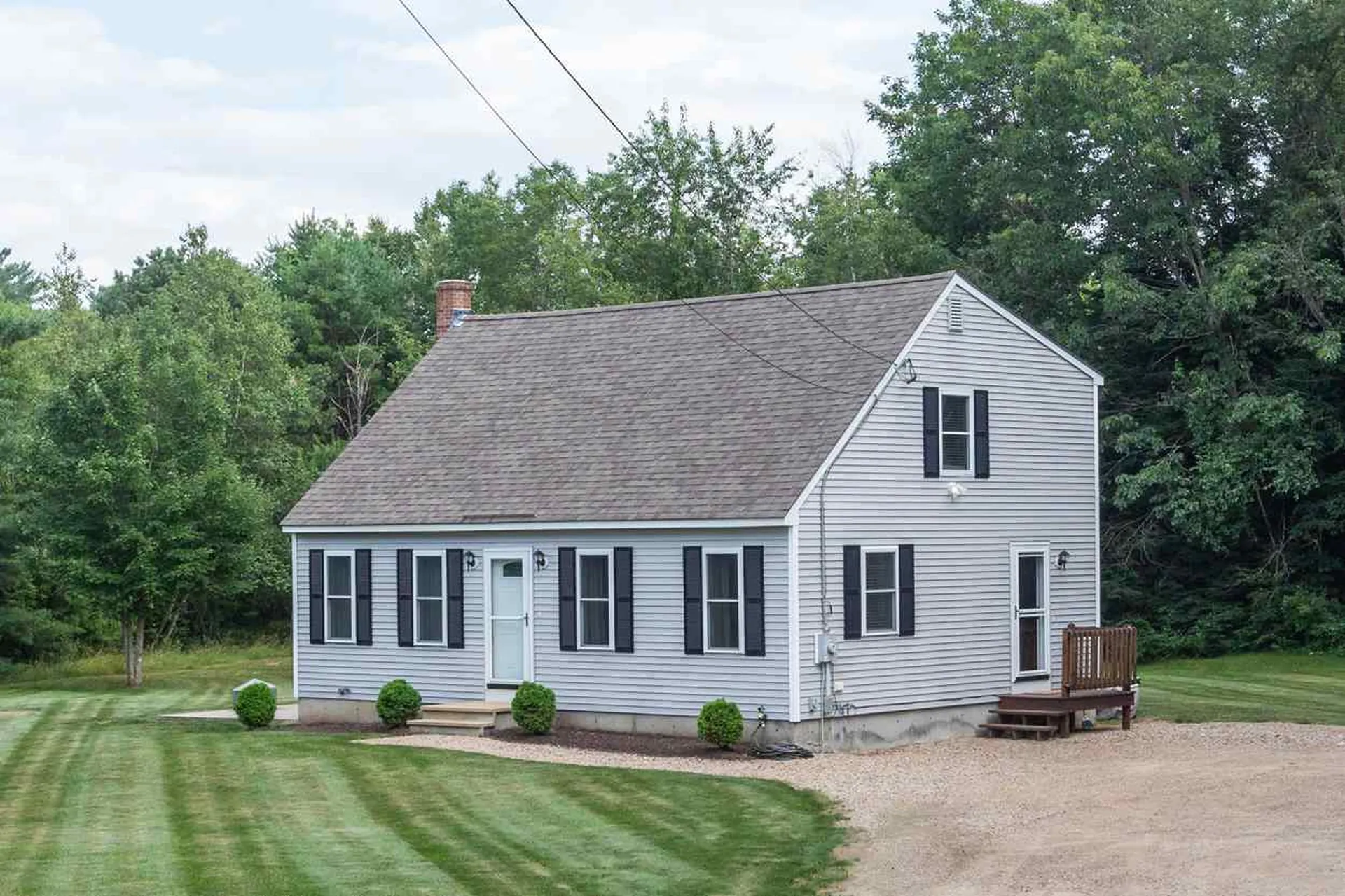 9 Manorview Drive Raymond NH 03077