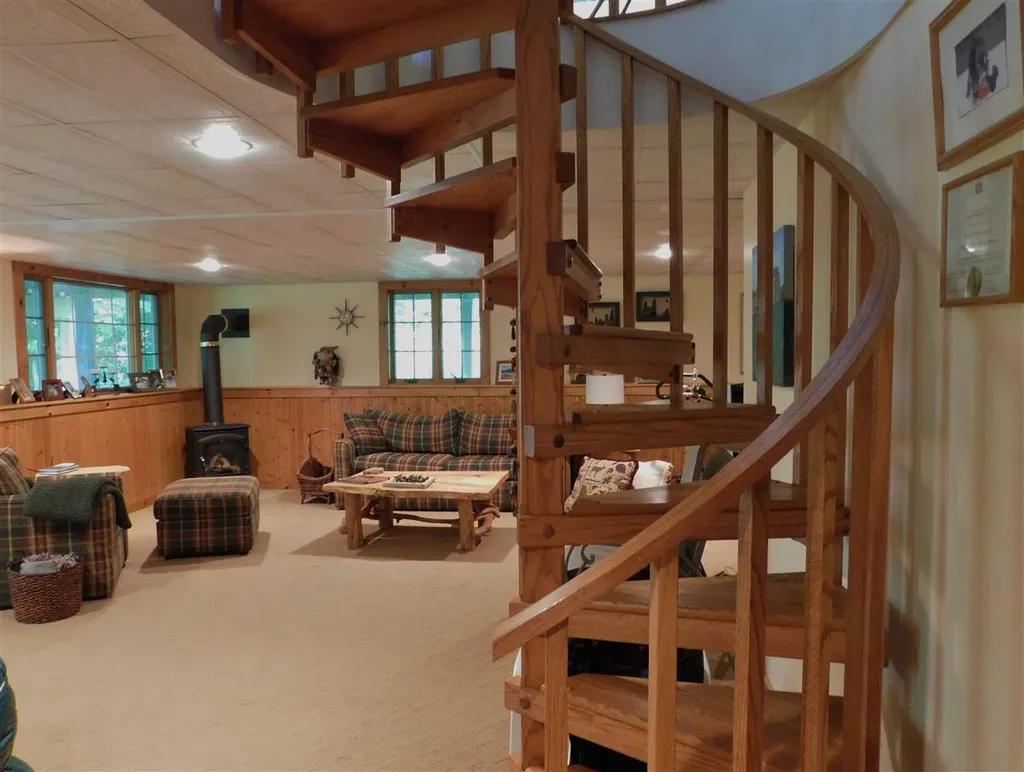64 Panorama Road Warren VT 05674