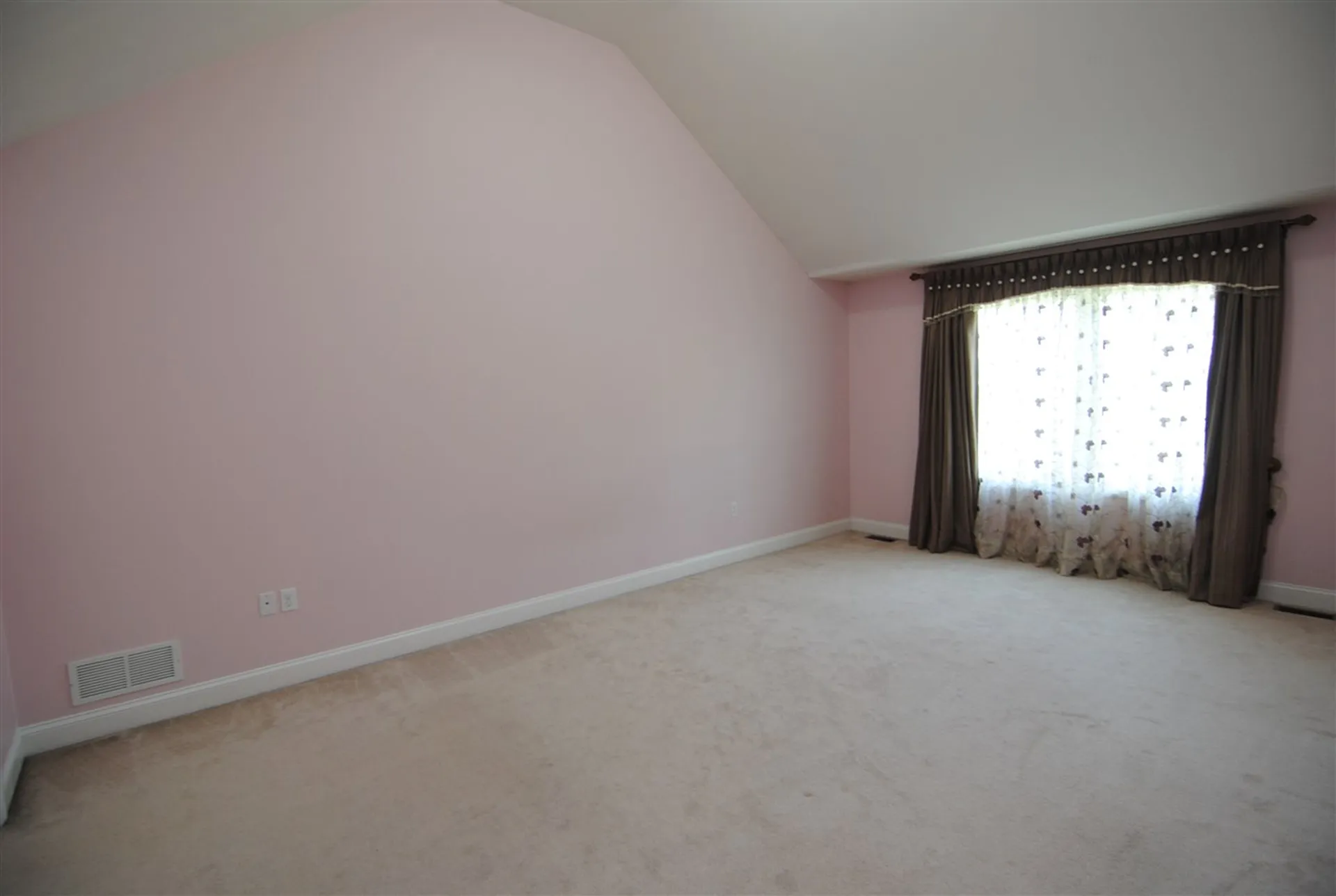 7 Annabelle Court Nashua NH 03062