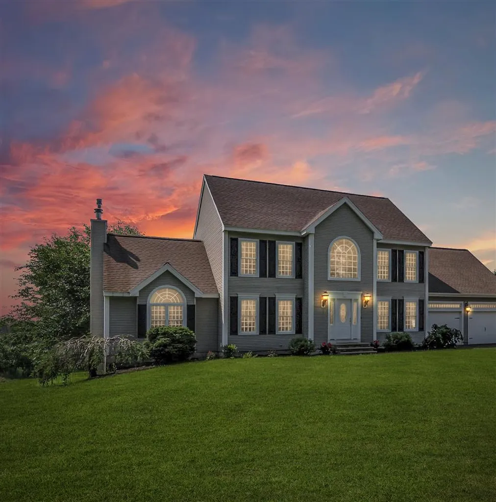 62 Tenney Road Sandown NH 03873