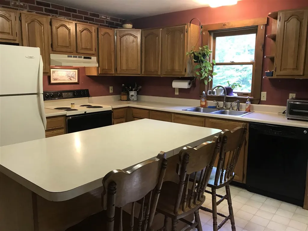92 Youngtown Road Alton NH 03809