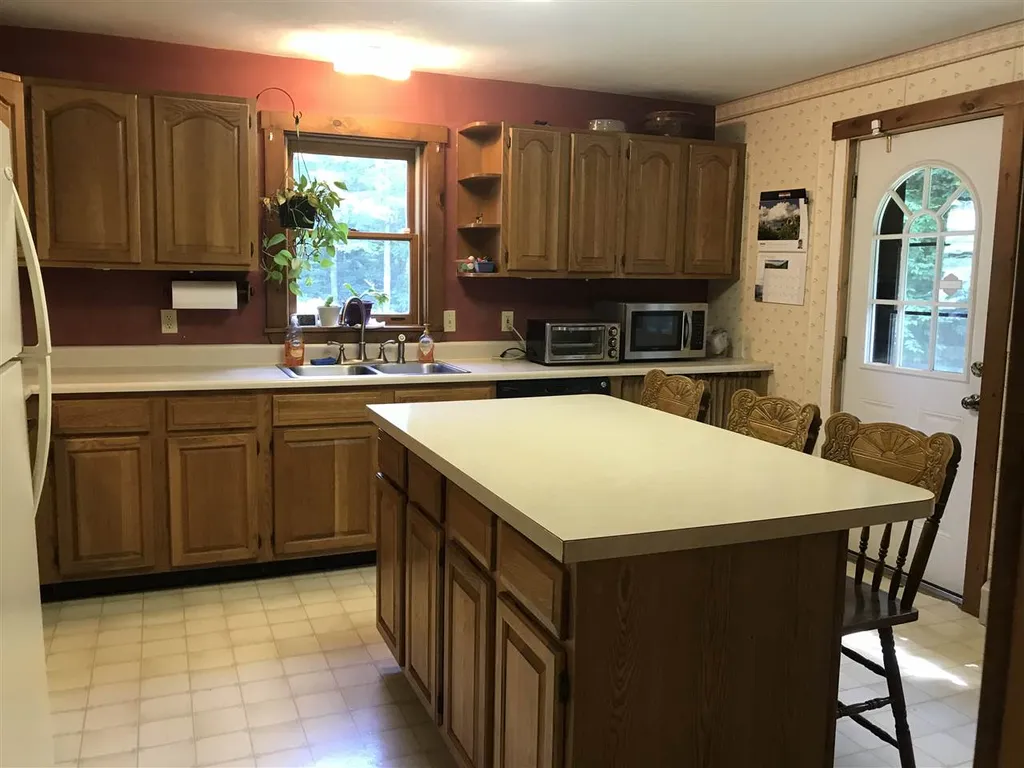 92 Youngtown Road Alton NH 03809