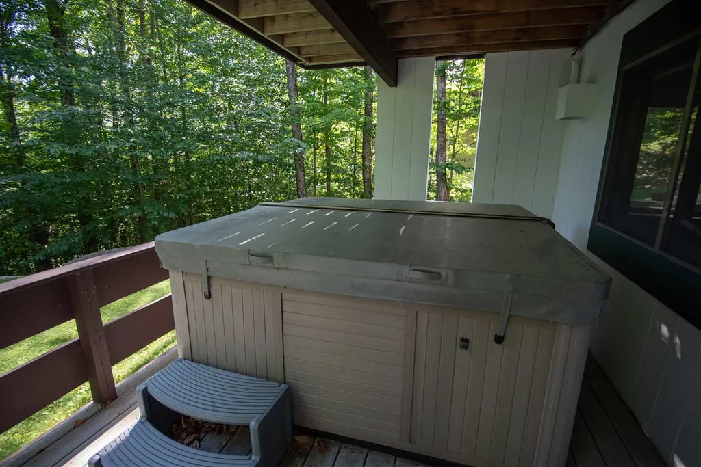 39 Flume Road Lincoln NH 03251