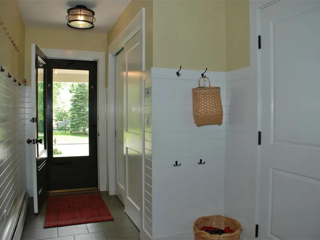 180 Stonegate Lane Shelburne VT 05482