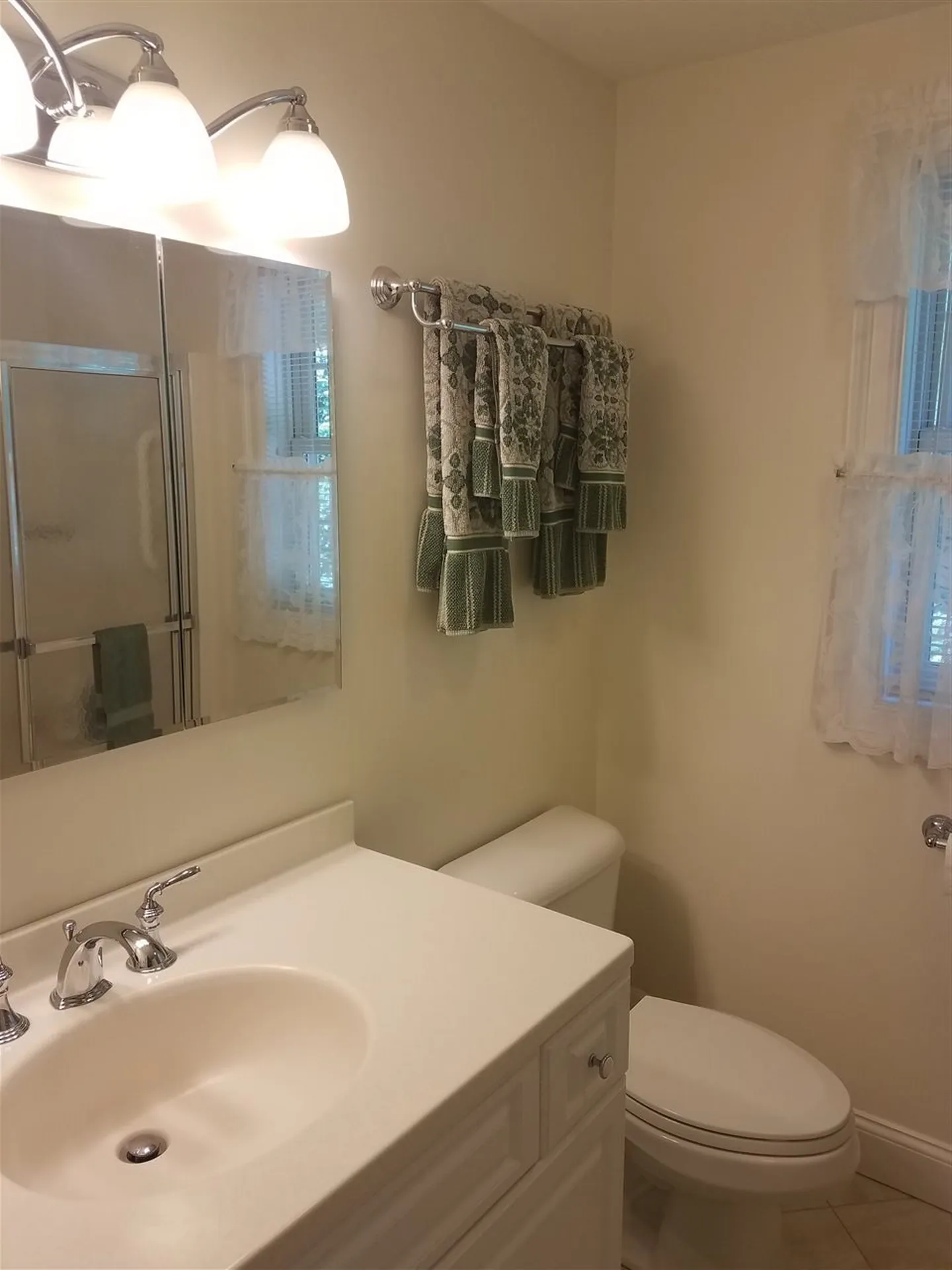 10 Mountain View Court Keene NH 03431