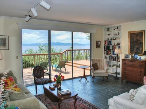 76 Sunset Cliff Road Burlington VT 05408