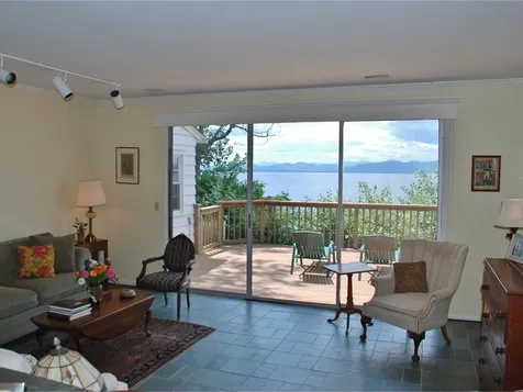 76 Sunset Cliff Road Burlington VT 05408