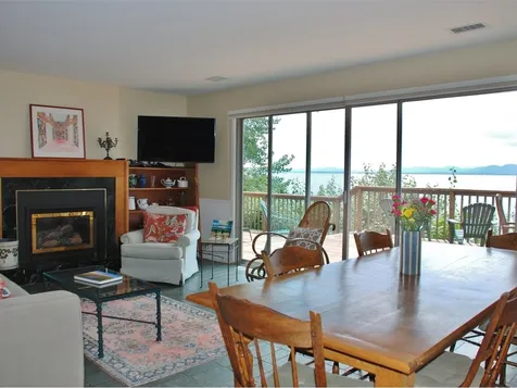 76 Sunset Cliff Road Burlington VT 05408