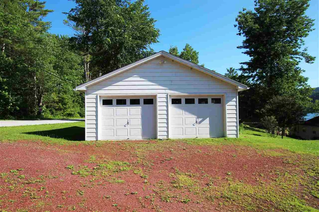 560 West Lake Road Wells VT 05774