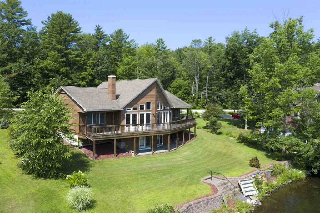 560 West Lake Road Wells VT 05774