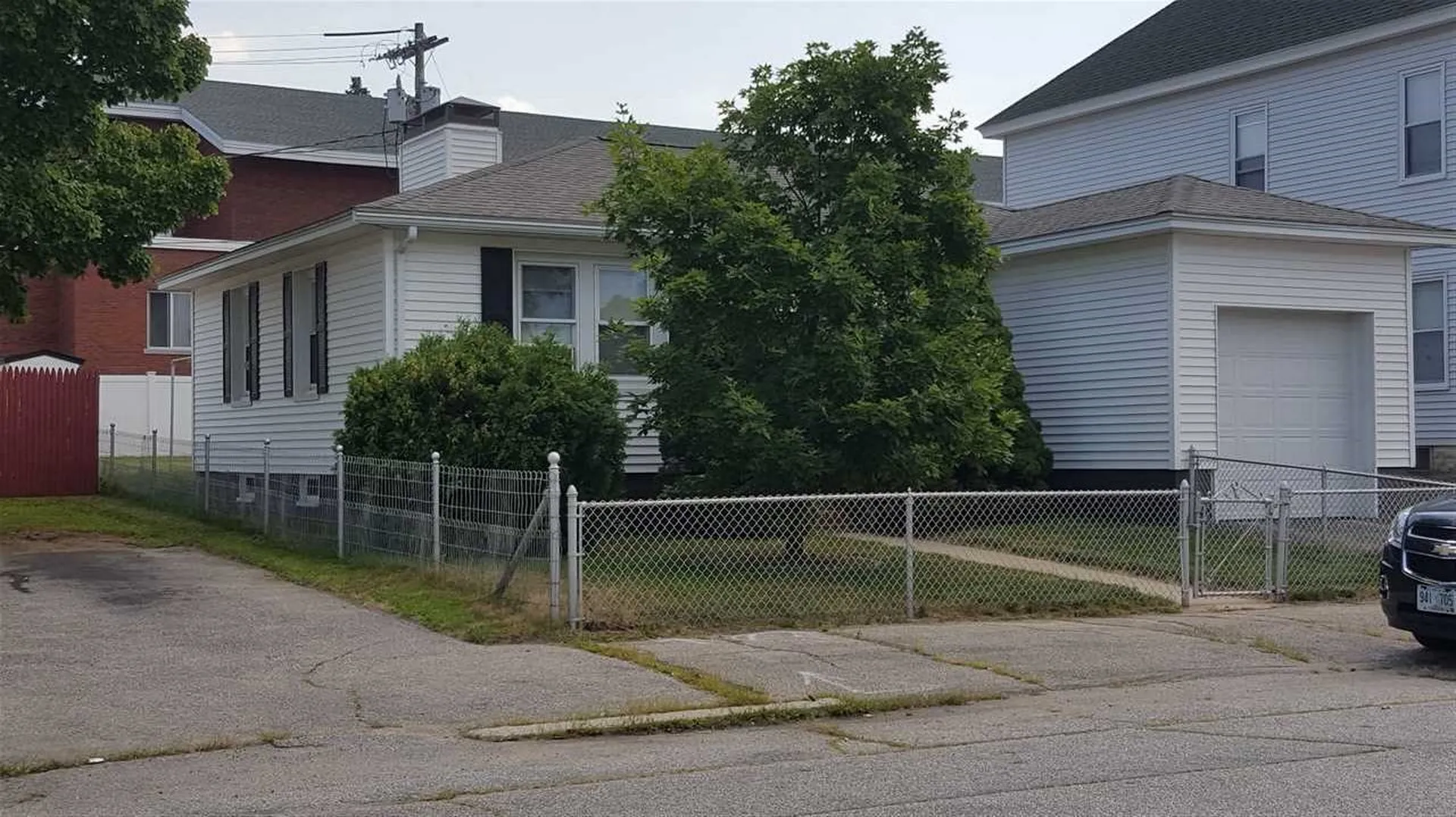 137 Alsace Street Manchester NH 03102
