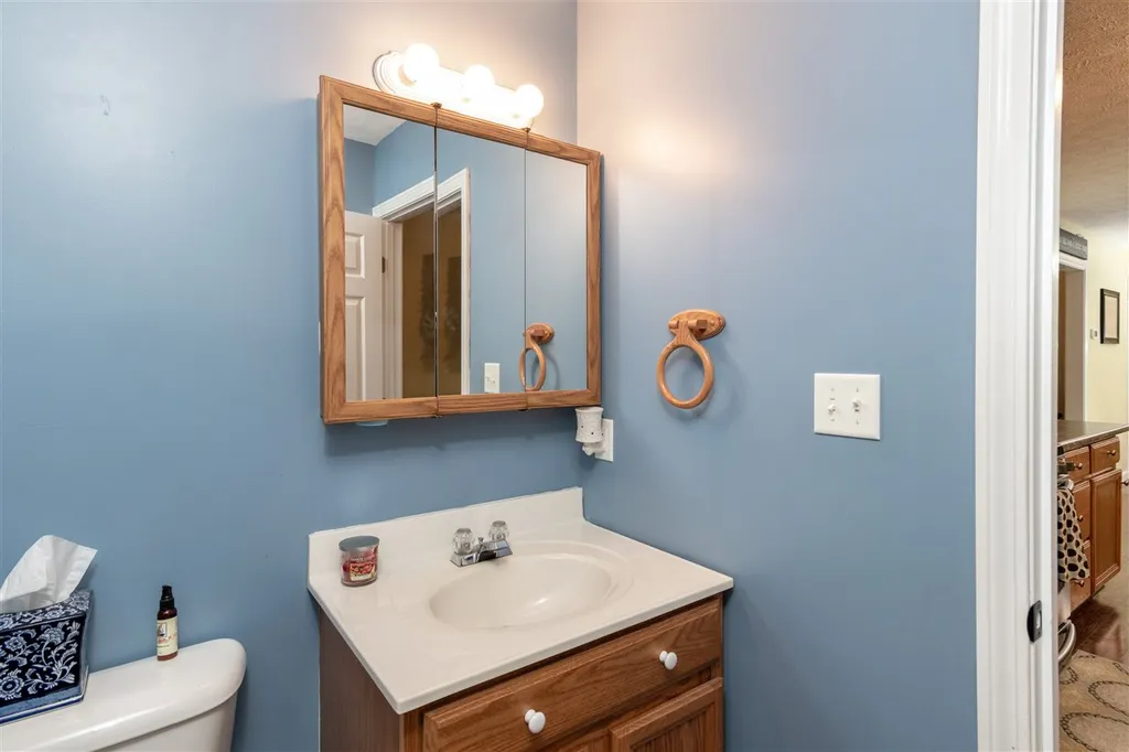 20 Lockes Corner Road Alton NH 03809
