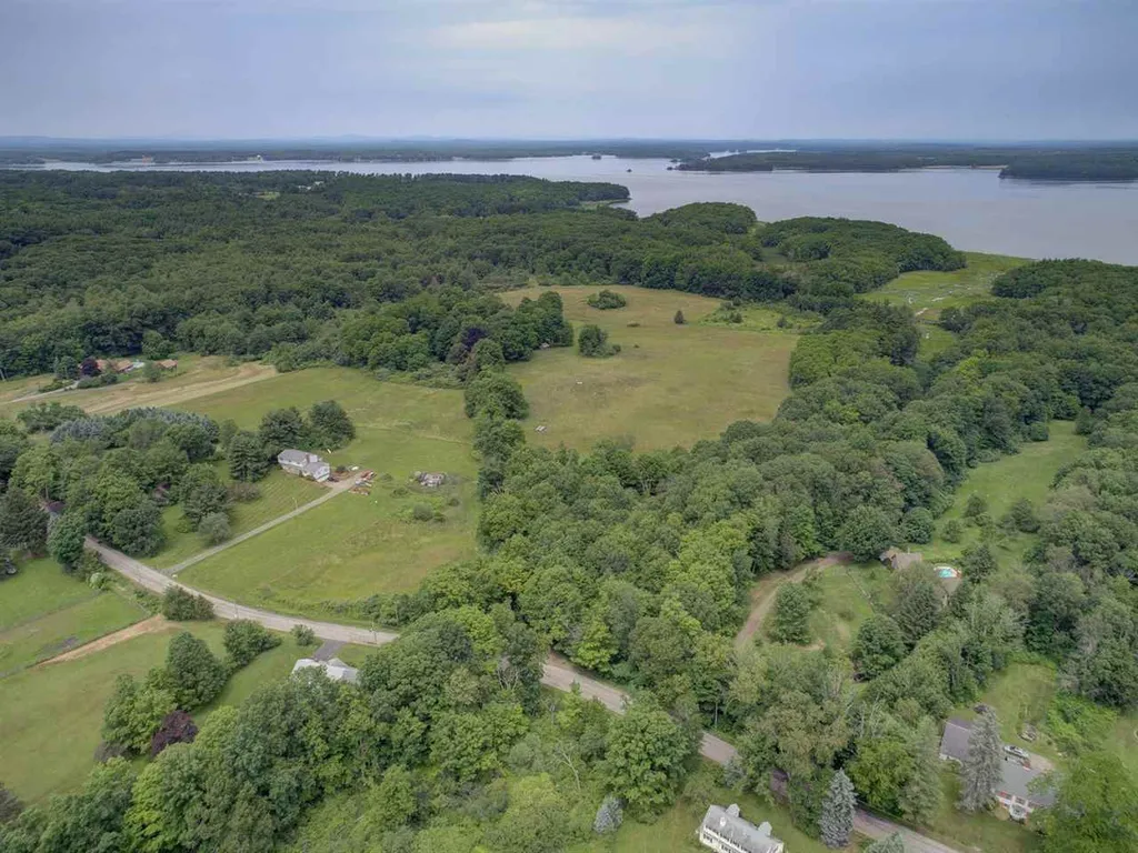 150 Bayside Road Greenland NH 03840