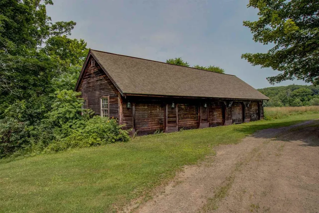 150 Bayside Road Greenland NH 03840
