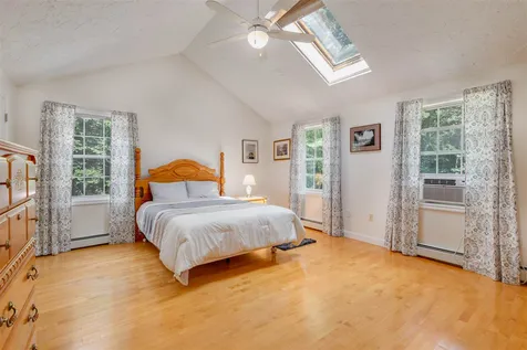 5 Durgin Drive Newton NH 03858