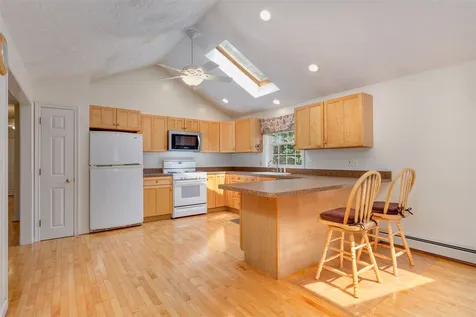 5 Durgin Drive Newton NH 03858