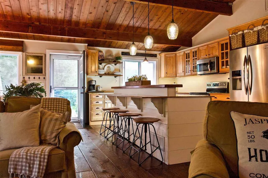193 Old Ridge Road Strafford NH 03884
