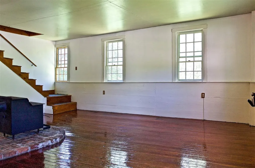 1024 Parker Mountain Road Strafford NH 03884