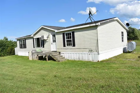 110 Chicoine Drive Albany VT 05820