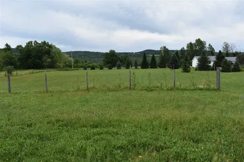 110 Chicoine Drive Albany VT 05820