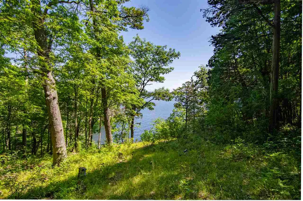 8 Lost Cove Colchester VT 05446