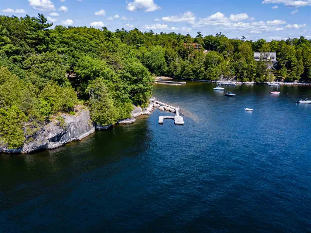 8 Lost Cove Colchester VT 05446