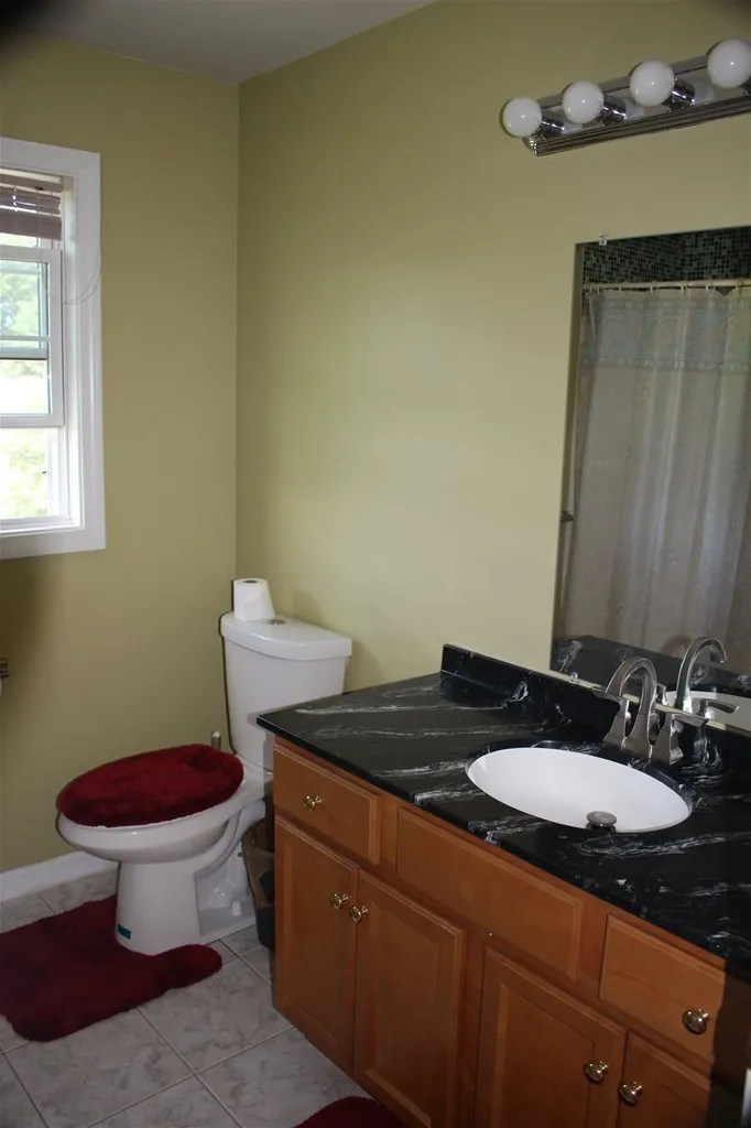 28 Majestic Avenue Nashua NH 03063