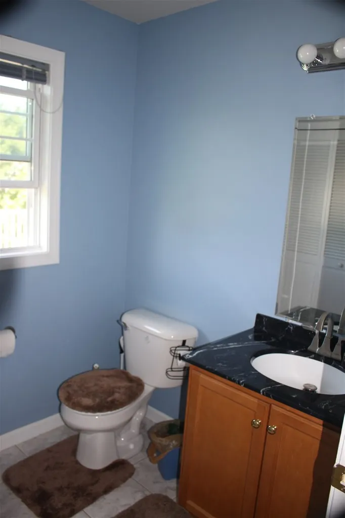 28 Majestic Avenue Nashua NH 03063