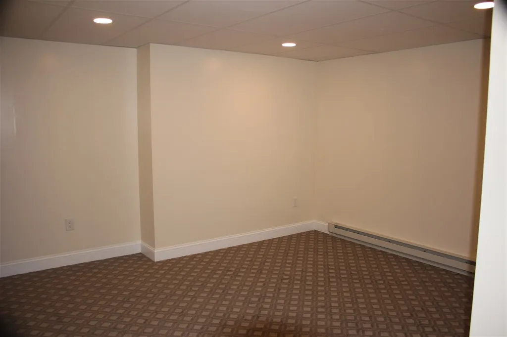 28 Majestic Avenue Nashua NH 03063