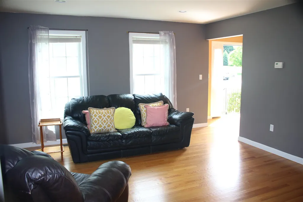 28 Majestic Avenue Nashua NH 03063