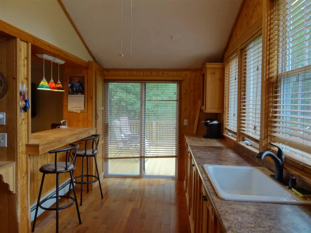 31 North Shore Road Sandown NH 03873