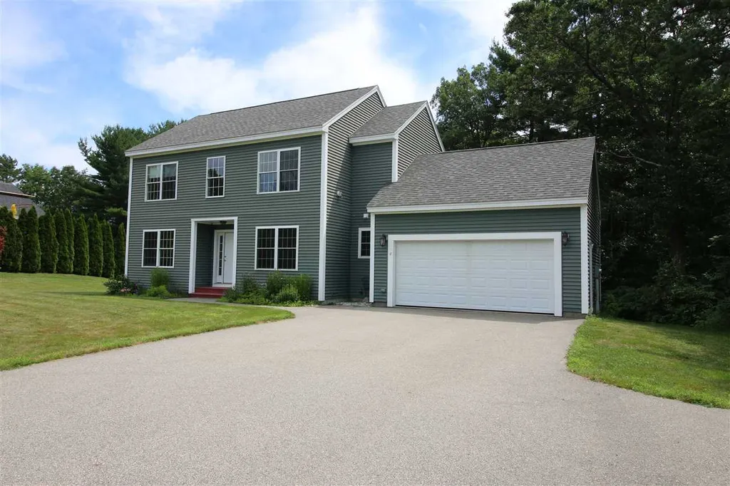 8 Cornfield Drive Somersworth NH 03878