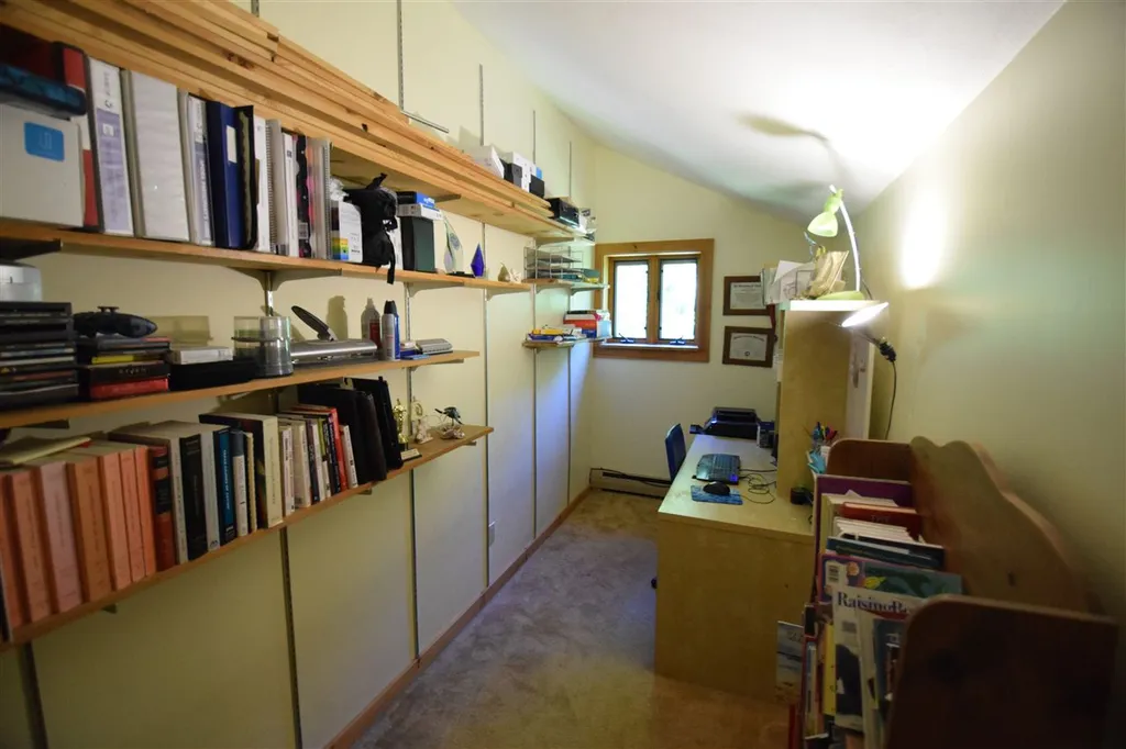 87 Craigy Lane Hinesburg VT 05461