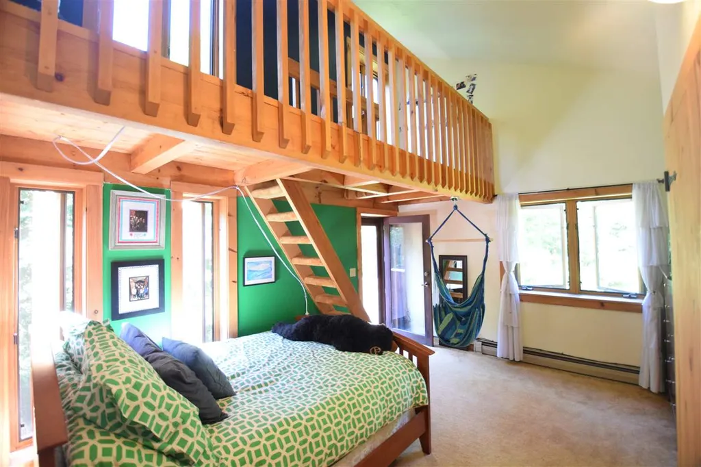 87 Craigy Lane Hinesburg VT 05461