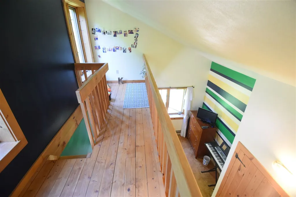 87 Craigy Lane Hinesburg VT 05461