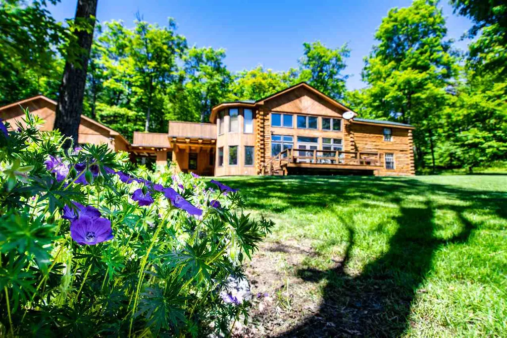 1641 West Hill Road Roxbury VT 05669