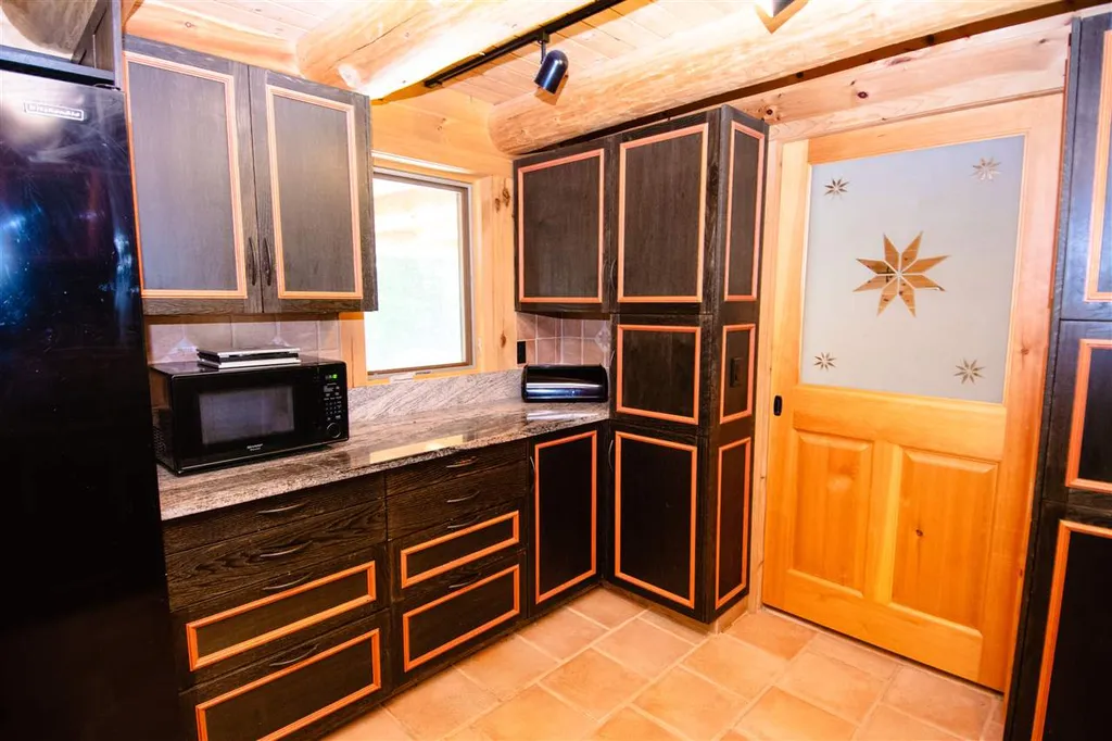 1641 West Hill Road Roxbury VT 05669
