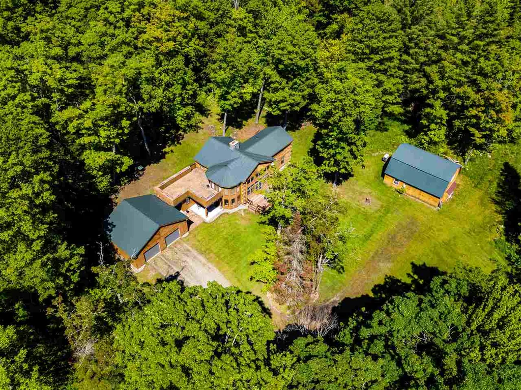 1641 West Hill Road Roxbury VT 05669