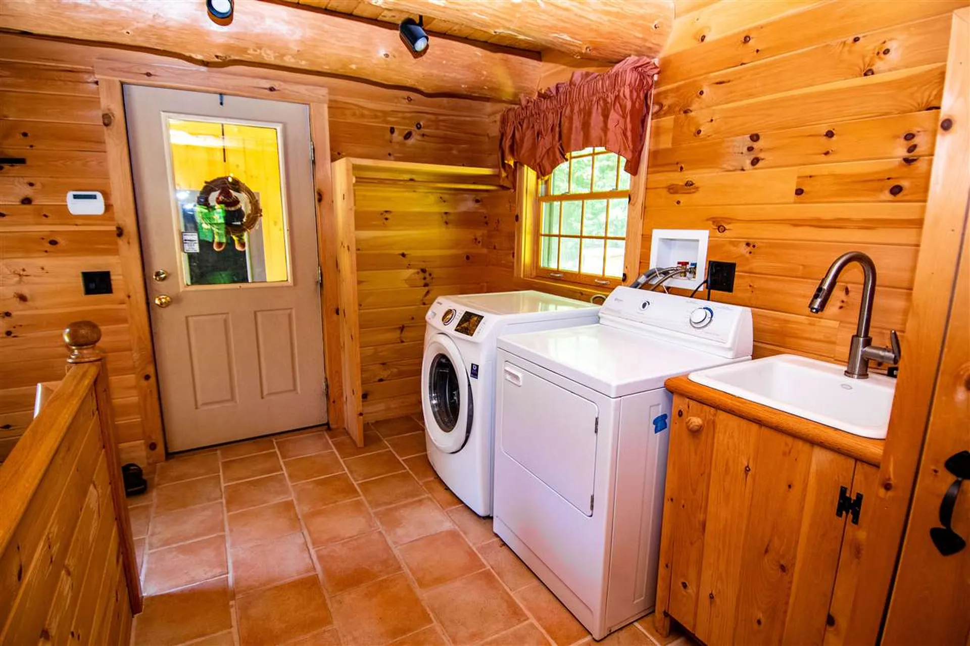 1641 West Hill Road Roxbury VT 05669