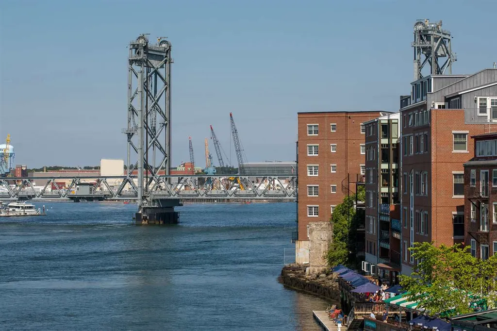 129 Market Street Portsmouth NH 03801