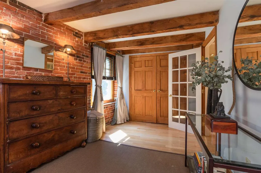 129 Market Street Portsmouth NH 03801
