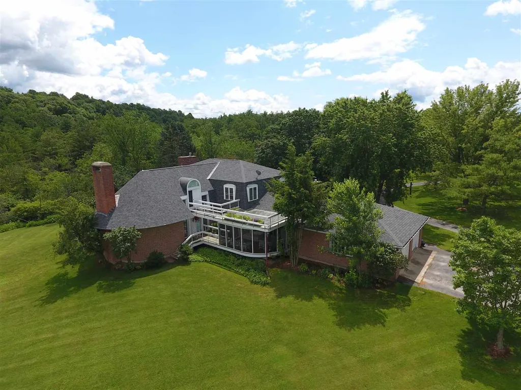 736 Tulley Road Cornwall VT 05753